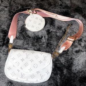 Super cute LV bag!